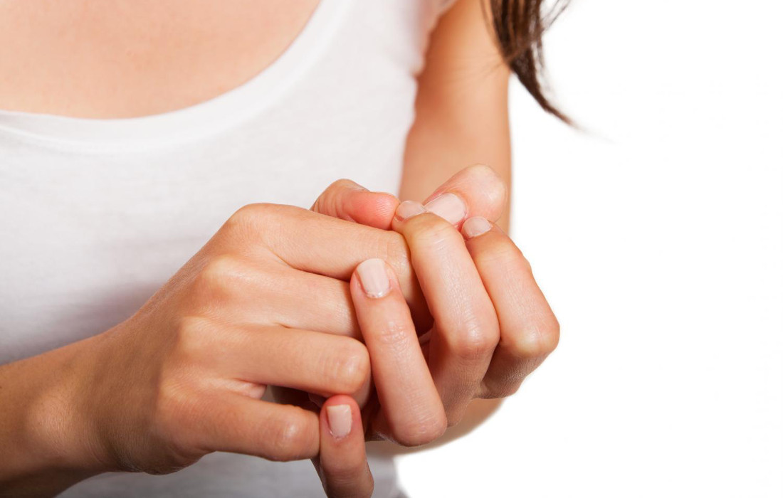 Γιατί σπάνε τα νύχια σας; | podologiko.gr